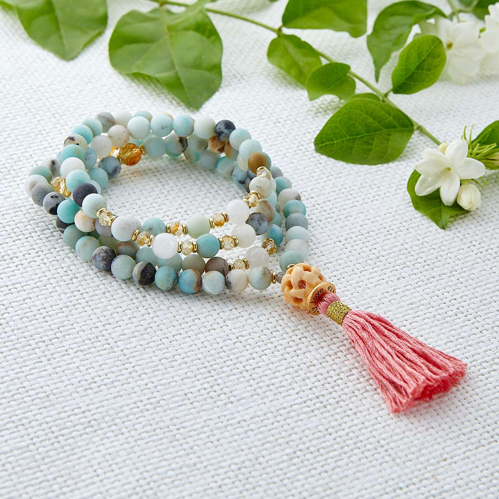ARMS WIDE OPEN MALA