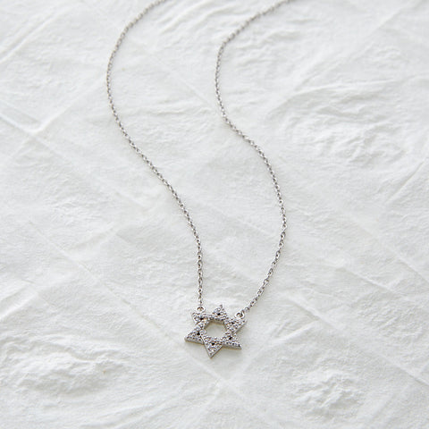 STAR OF DAVID NECKLACE